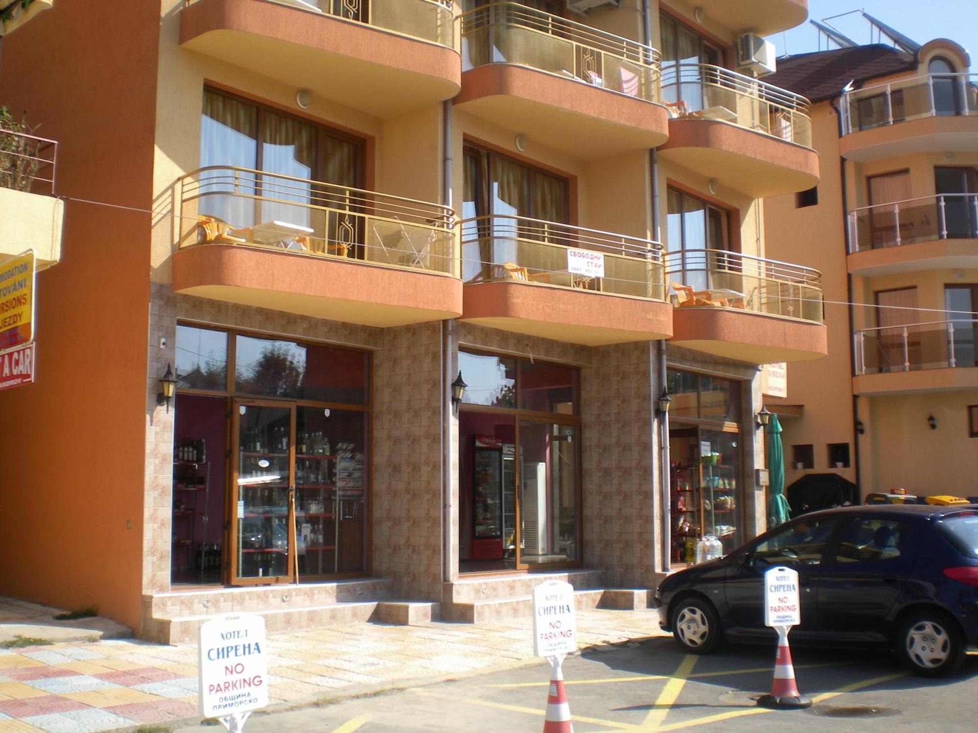 Hotel Sirena Primorsko Bagian luar foto