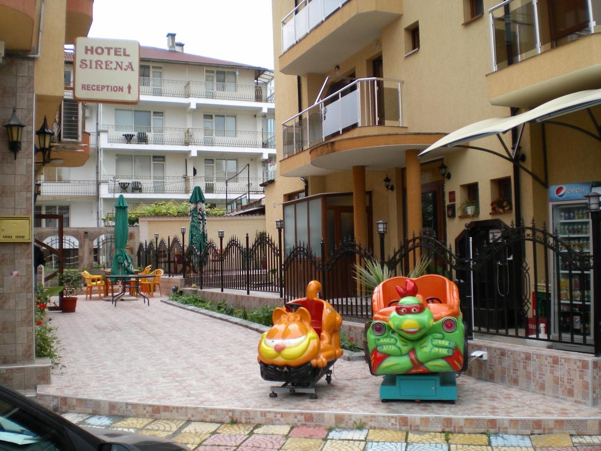 Hotel Sirena Primorsko Bagian luar foto